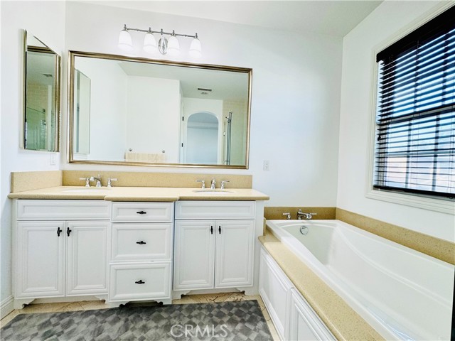 Detail Gallery Image 21 of 28 For 4662 Winthrop, Huntington Beach,  CA 92649 - 3 Beds | 2/1 Baths