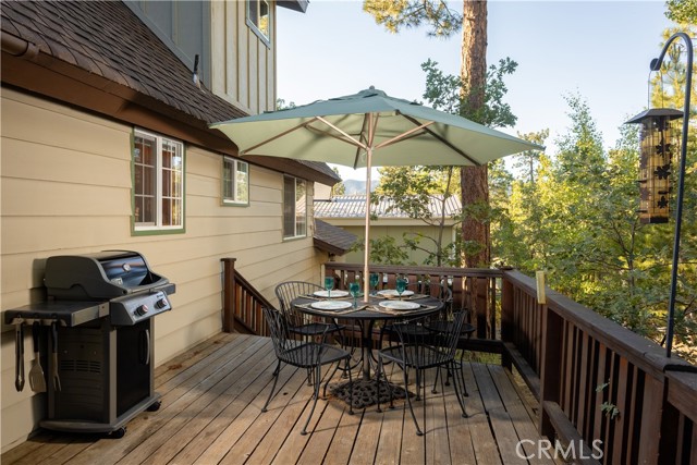783 Thrush Drive, Big Bear Lake CA: https://media.crmls.org/medias/e64ad148-6bc7-4cef-8795-a238e5058daf.jpg