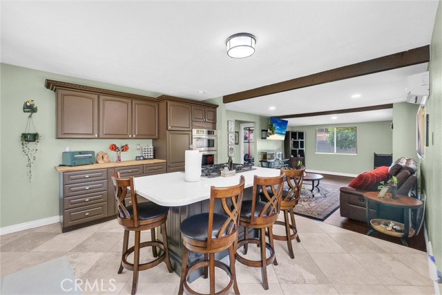 2513 W Occidental Street, Santa Ana CA: https://media.crmls.org/medias/e64b69c5-e220-4da2-8c94-73b086633684.jpg