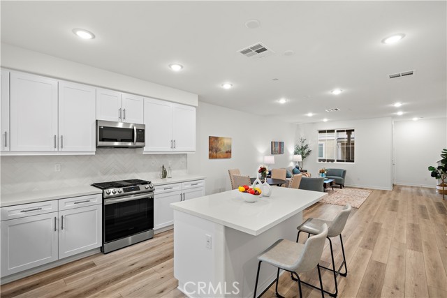 Detail Gallery Image 18 of 47 For 17914 Goodyear, Carson,  CA 90746 - 3 Beds | 3/1 Baths