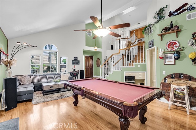 11322 Breithorn Court, Riverside CA: https://media.crmls.org/medias/e64d9a16-7a7a-4629-a3fe-493c21a342b2.jpg