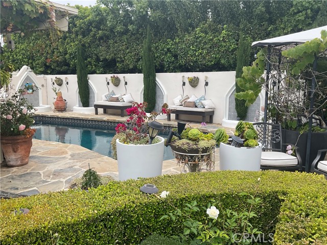 4621 Wayne Road, Corona del Mar CA: https://media.crmls.org/medias/e64ff3e4-eedd-4817-81a0-cc2dabb2e09e.jpg