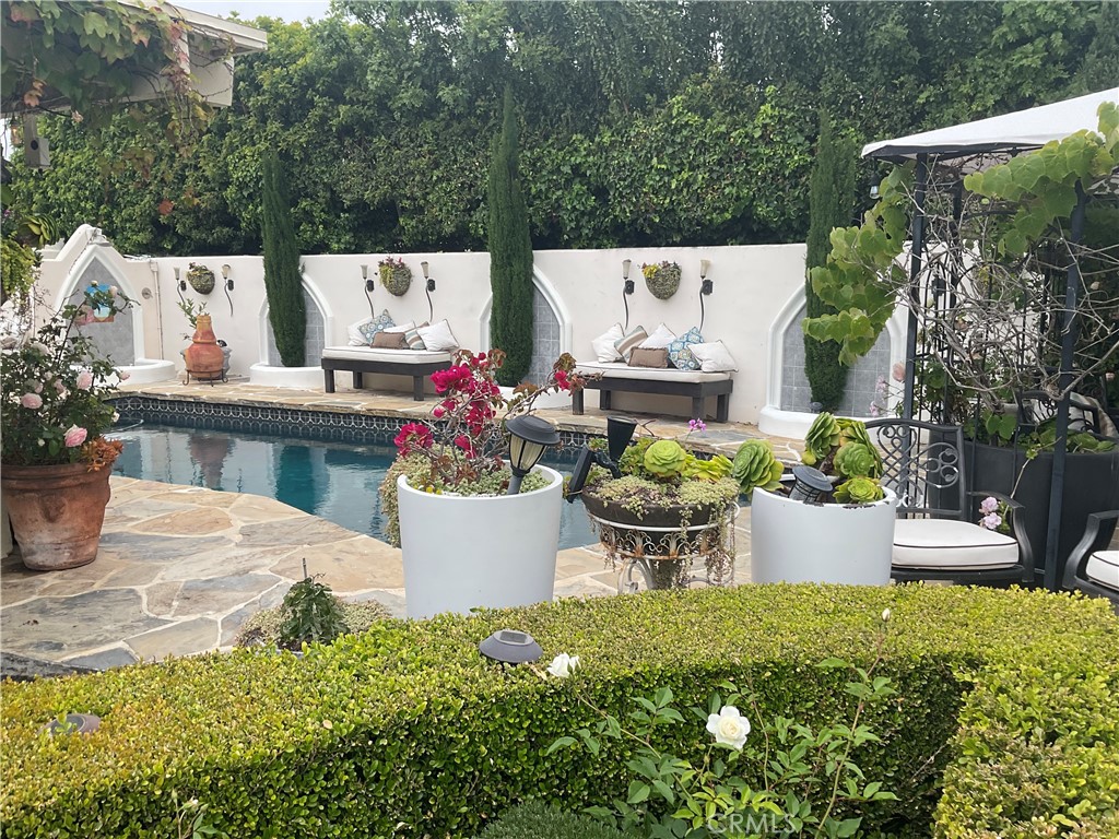 MLS #OC25182899 img 5