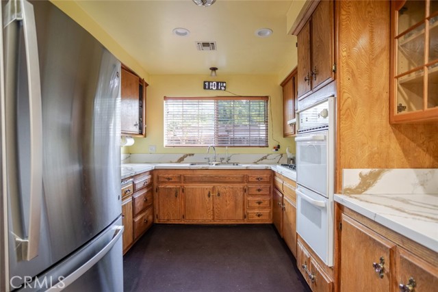 Detail Gallery Image 14 of 39 For 13197 Cutler Pl, Sylmar,  CA 91342 - 4 Beds | 2 Baths