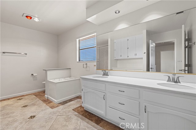 13620 Pales, Agua Dulce CA: https://media.crmls.org/medias/e6504837-3e4b-4551-b789-a1ef95b6c314.jpg