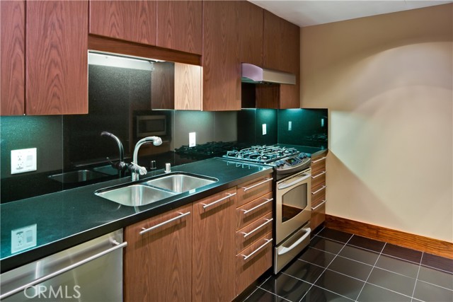 Detail Gallery Image 37 of 41 For 3131 Michelson Dr #302,  Irvine,  CA 92612 - 2 Beds | 2 Baths