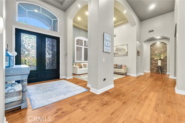 Image 10 of 75 For 2480 Oak Avenue
