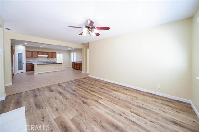 Detail Gallery Image 16 of 41 For 38729 Clearbrook Dr., Murrieta,  CA 92563 - 4 Beds | 2/1 Baths