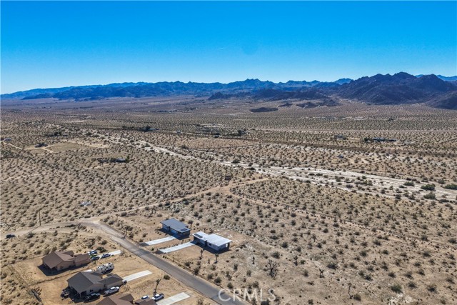 Detail Gallery Image 4 of 12 For 62439 Crestview Dr, Joshua Tree,  CA 92252 - – Beds | – Baths