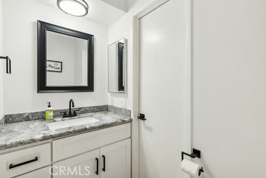 Detail Gallery Image 14 of 29 For 17232 Nisson Road #D,  Tustin,  CA 92780 - 2 Beds | 1/1 Baths