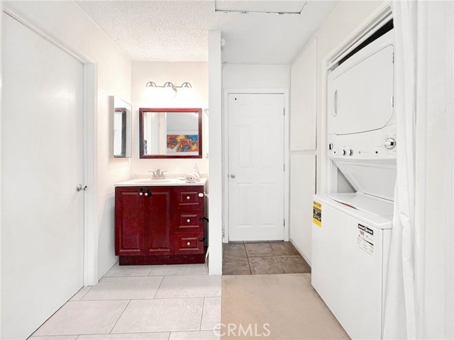 Detail Gallery Image 11 of 15 For 3729 Florida, West Covina,  CA 91792 - 1 Beds | 1 Baths