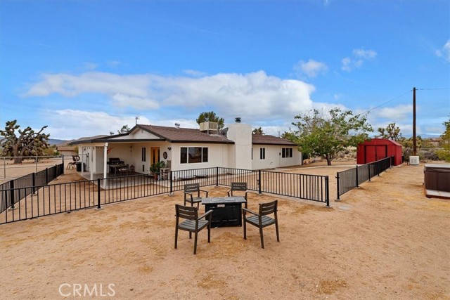 58676 Sunflower Drive, Yucca Valley CA: https://media.crmls.org/medias/e65216e7-91c2-47a5-a467-969efbfe438e.jpg