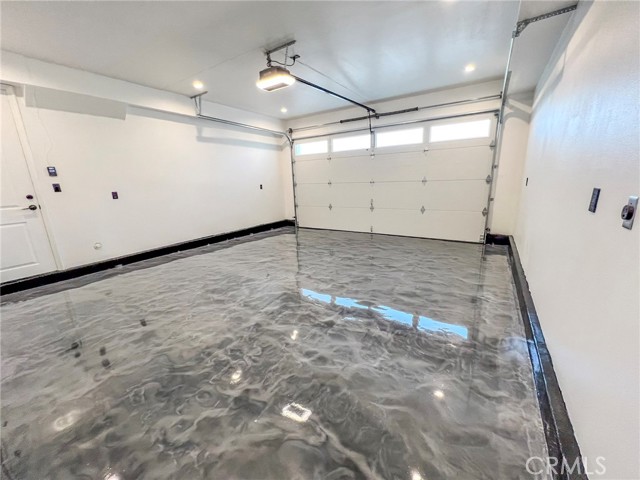 21861 Vacation Ln Lane, Huntington Beach CA: https://media.crmls.org/medias/e652ed14-f9f2-4c4c-89fa-ac025bcc0cfd.jpg