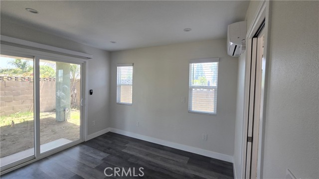 1750 N Madera Avenue, Ontario CA: https://media.crmls.org/medias/e65463ee-c387-48ee-985f-7ceacd7b3743.jpg