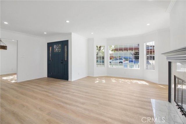 Detail Gallery Image 11 of 26 For 1933 Voorhees Ave a,  Redondo Beach,  CA 90278 - 4 Beds | 3 Baths