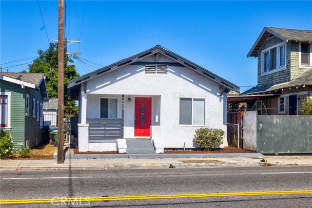 Detail Gallery Image 3 of 33 For 2959 Arlington Ave, Los Angeles,  CA 90018 - 2 Beds | 1 Baths