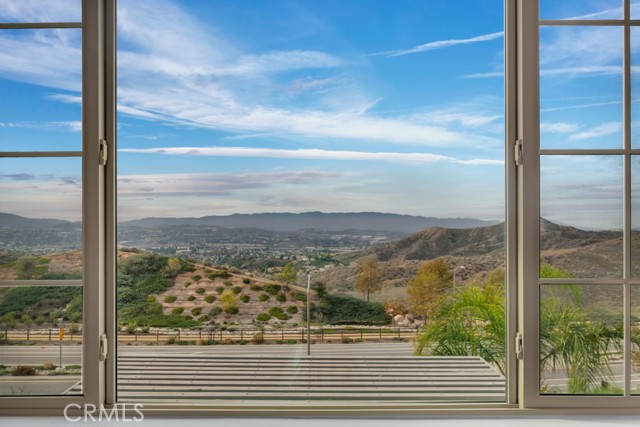 Detail Gallery Image 35 of 60 For 18348 Cachet, Canyon Country,  CA 91350 - 5 Beds | 5 Baths