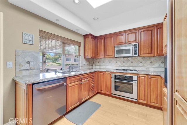 1329 Holly Leaf Way, Diamond Bar CA: https://media.crmls.org/medias/e6569cec-9c75-4131-aa5b-0e9e6f3e2383.jpg