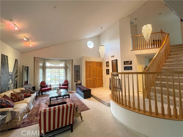 Detail Gallery Image 30 of 40 For 18500 Saint Moritz Dr, Tarzana,  CA 91356 - 4 Beds | 3 Baths