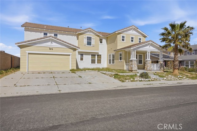 Detail Gallery Image 2 of 31 For 13184 Mammoth, Hesperia,  CA 92344 - 6 Beds | 3/1 Baths