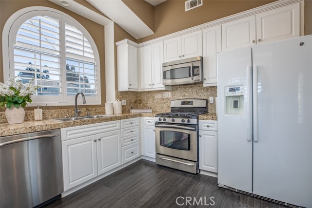 Detail Gallery Image 2 of 30 For 23412 Pacific Park Drive, Unit 27a, Aliso Viejo,  CA 92656 - 1 Beds | 1 Baths