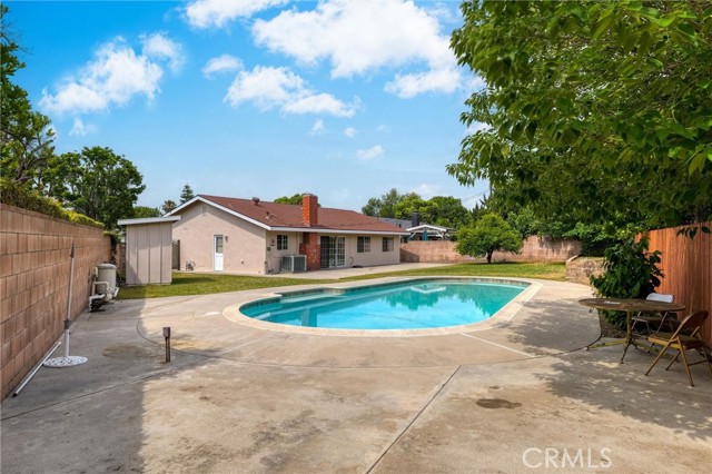17415 Minnehaha Street, Granada Hills CA: https://media.crmls.org/medias/e658bcdc-00b2-43a1-870c-ae47f4651b2d.jpg