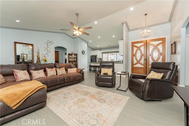 Detail Gallery Image 10 of 62 For 16605 Deer Creek Dr, Springville,  CA 93265 - 4 Beds | 3 Baths