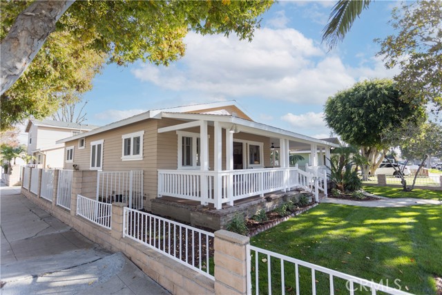 Detail Gallery Image 7 of 65 For 152 N Princeton Ave, Fullerton,  CA 92831 - 4 Beds | 3/1 Baths