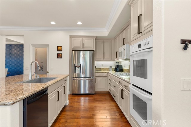 Detail Gallery Image 14 of 36 For 1461 Deer Hollow Dr, Corona,  CA 92882 - 5 Beds | 3 Baths