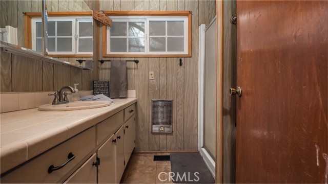 Detail Gallery Image 18 of 31 For 31009 Summit Dr, Running Springs,  CA 92382 - 2 Beds | 1 Baths