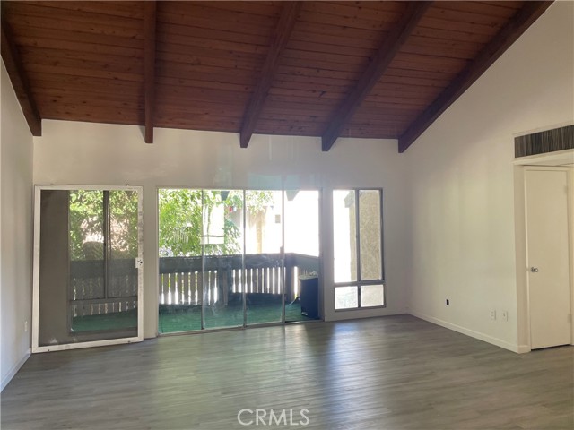8601 International Avenue, 270 photo 3