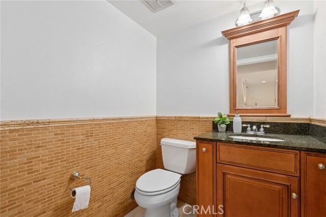 14 Black Oak, Irvine CA: https://media.crmls.org/medias/e65b8cde-2023-4d2d-9b83-89861beae3fd.jpg