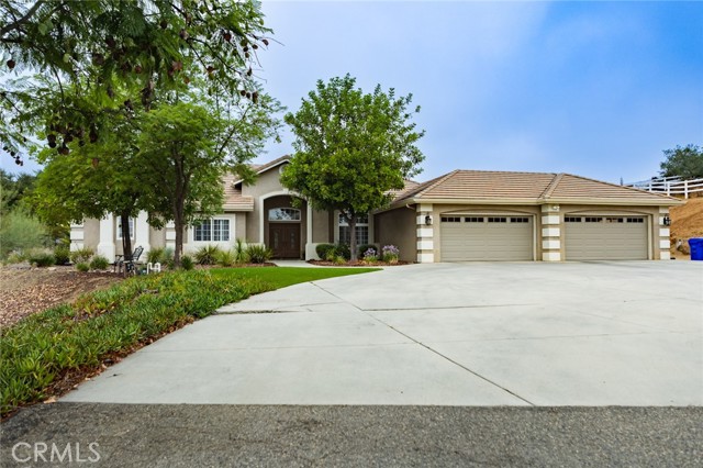 Detail Gallery Image 1 of 54 For 30030 Mckenna Heights Ct, Valley Center,  CA 92082 - 4 Beds | 3 Baths