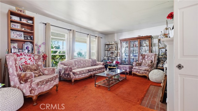 Detail Gallery Image 12 of 23 For 1106 Mar Les, Santa Ana,  CA 92706 - 3 Beds | 2/1 Baths