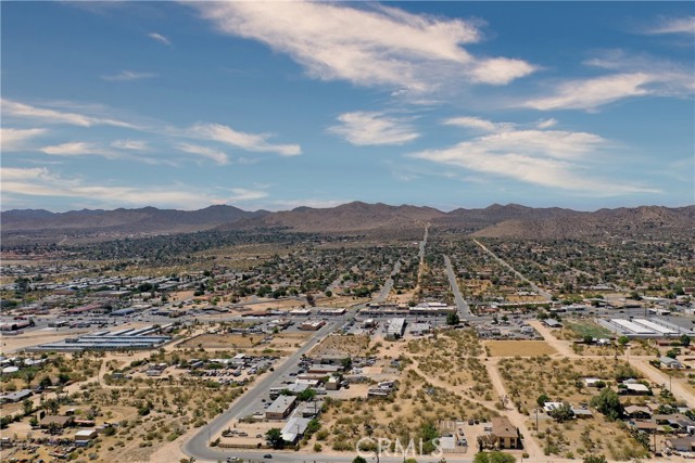 Detail Gallery Image 2 of 30 For 56076 Buena Vista Dr, Yucca Valley,  CA 92284 - 2 Beds | 1 Baths