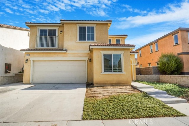 Detail Gallery Image 1 of 59 For 11086 Green Meadows Ln, Jurupa Valley,  CA 91752 - 4 Beds | 2/1 Baths