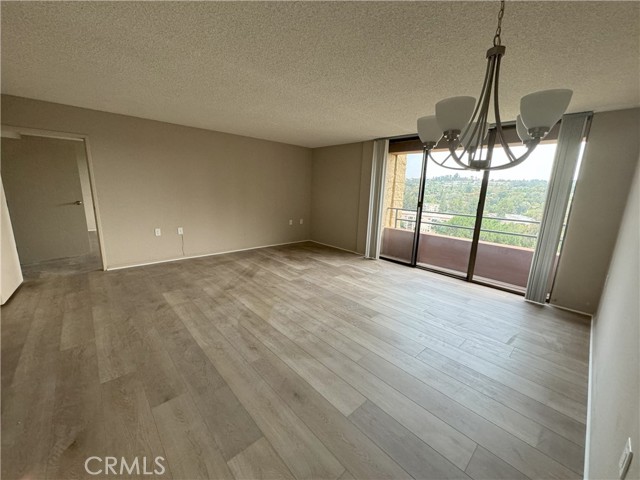 Detail Gallery Image 9 of 15 For 24055 Paseo Del Lago #806,  Laguna Woods,  CA 92637 - 2 Beds | 2 Baths