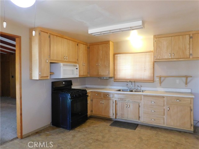 Detail Gallery Image 5 of 30 For 16873 Alexander, Edwards,  CA 93523 - 3 Beds | 2 Baths