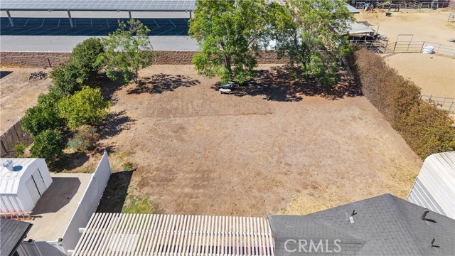 1049 2nd Street, Norco CA: https://media.crmls.org/medias/e65e0f25-ada4-4022-8464-efff7aa18d08.jpg
