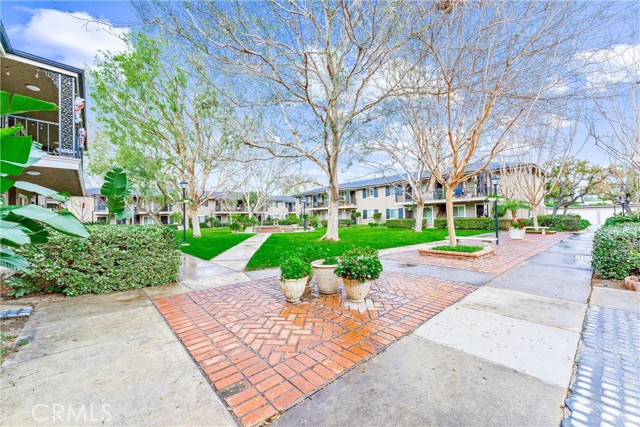 Detail Gallery Image 17 of 24 For 660 S Glassell St #14,  Orange,  CA 92866 - 1 Beds | 1 Baths