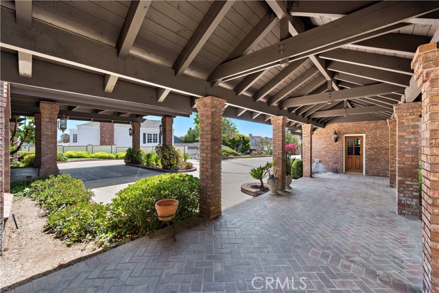 26126 Oroville Place, Laguna Hills CA: https://media.crmls.org/medias/e65efefe-e01e-48c2-93cc-e4b1bbaee578.jpg