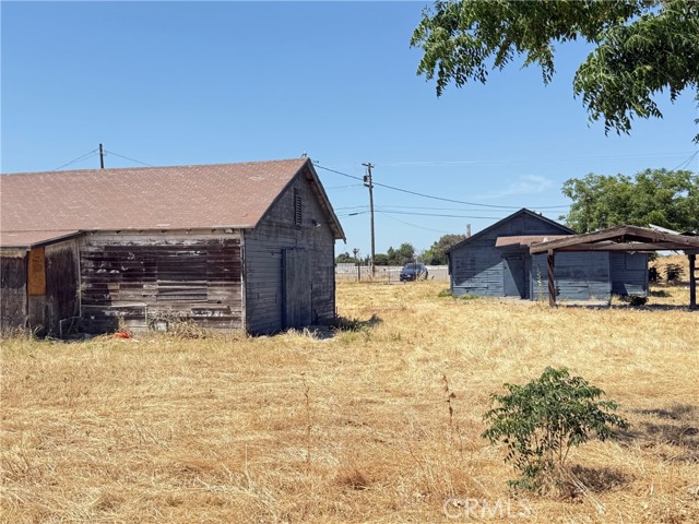 1250 E Childs Avenue, Merced CA: https://media.crmls.org/medias/e6603a78-2de6-4fb7-8151-e54c76ed4880.jpg