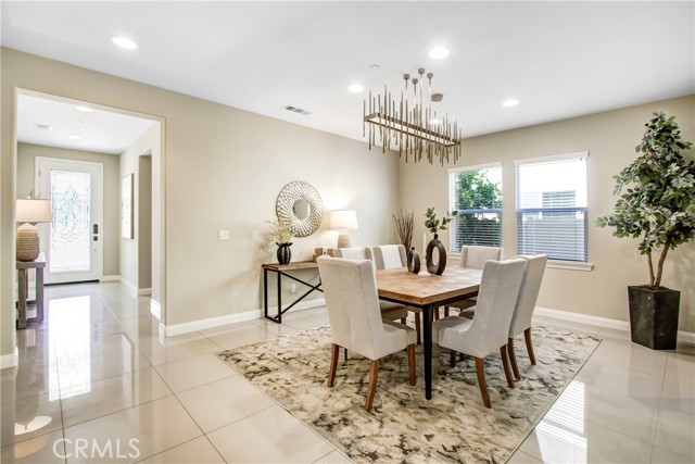 Detail Gallery Image 10 of 60 For 31454 Polo Creek, Temecula,  CA 92591 - 5 Beds | 4/1 Baths