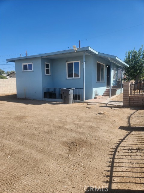 Detail Gallery Image 2 of 13 For 600 E Fredricks St #2,  Barstow,  CA 92311 - 2 Beds | 1 Baths