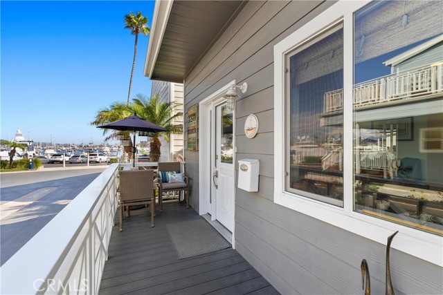 Detail Gallery Image 3 of 35 For 44 Cabrillo St, Newport Beach,  CA 92663 - 2 Beds | 2 Baths