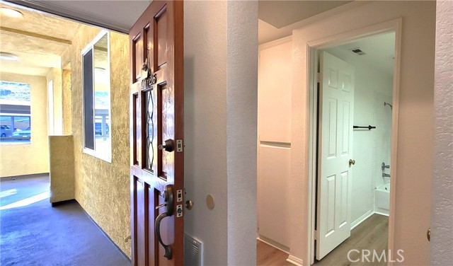 Detail Gallery Image 5 of 45 For 4512 Workman Mill Rd 216d,  Whittier,  CA 90601 - 2 Beds | 2 Baths