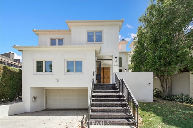 Detail Gallery Image 2 of 35 For 4322 Alcove Ave, Studio City,  CA 91604 - 5 Beds | 5 Baths