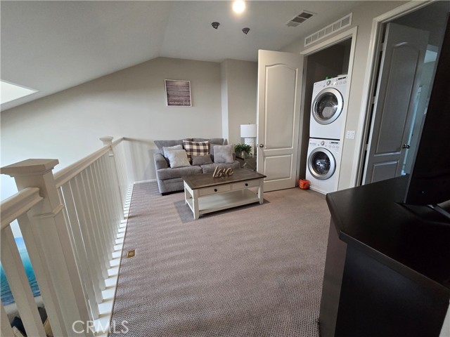 1865 Orizaba Avenue, Signal Hill CA: https://media.crmls.org/medias/e6645137-95c6-4e8b-b985-90ab1f9d9797.jpg