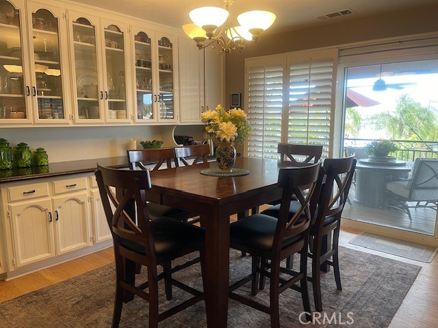 Detail Gallery Image 10 of 20 For 22637 Cascade, Canyon Lake,  CA 92587 - 3 Beds | 2/1 Baths