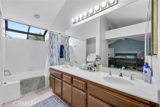 9796 Scanlan Court, Fountain Valley CA: https://media.crmls.org/medias/e664b94a-eff7-46d0-9c77-77d2fdef0bb0.jpg